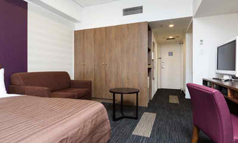 Hundredstay Guest Room